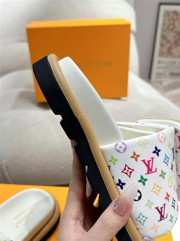 20251128184545193 210